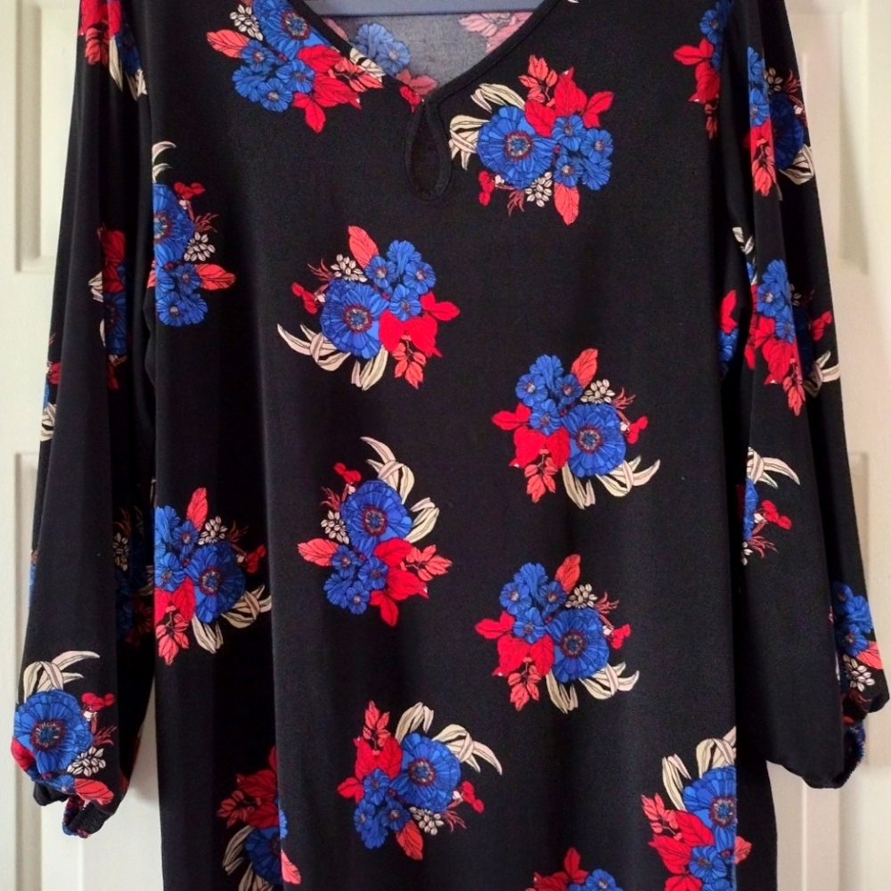 NWOT Liz Claiborne Black Floral Blouse Size Misses Large